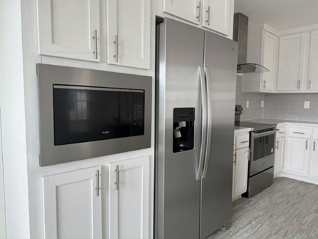 Building Photo - 3614 Vine Trl
