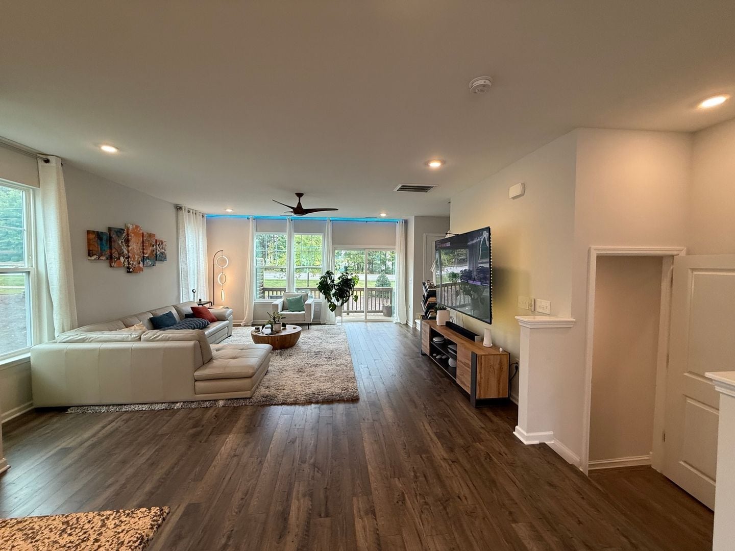 Building Photo - 1228 Commack Dr