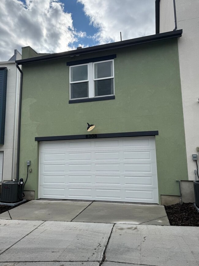 Building Photo - Gorgeous Home in Daybreak!!!