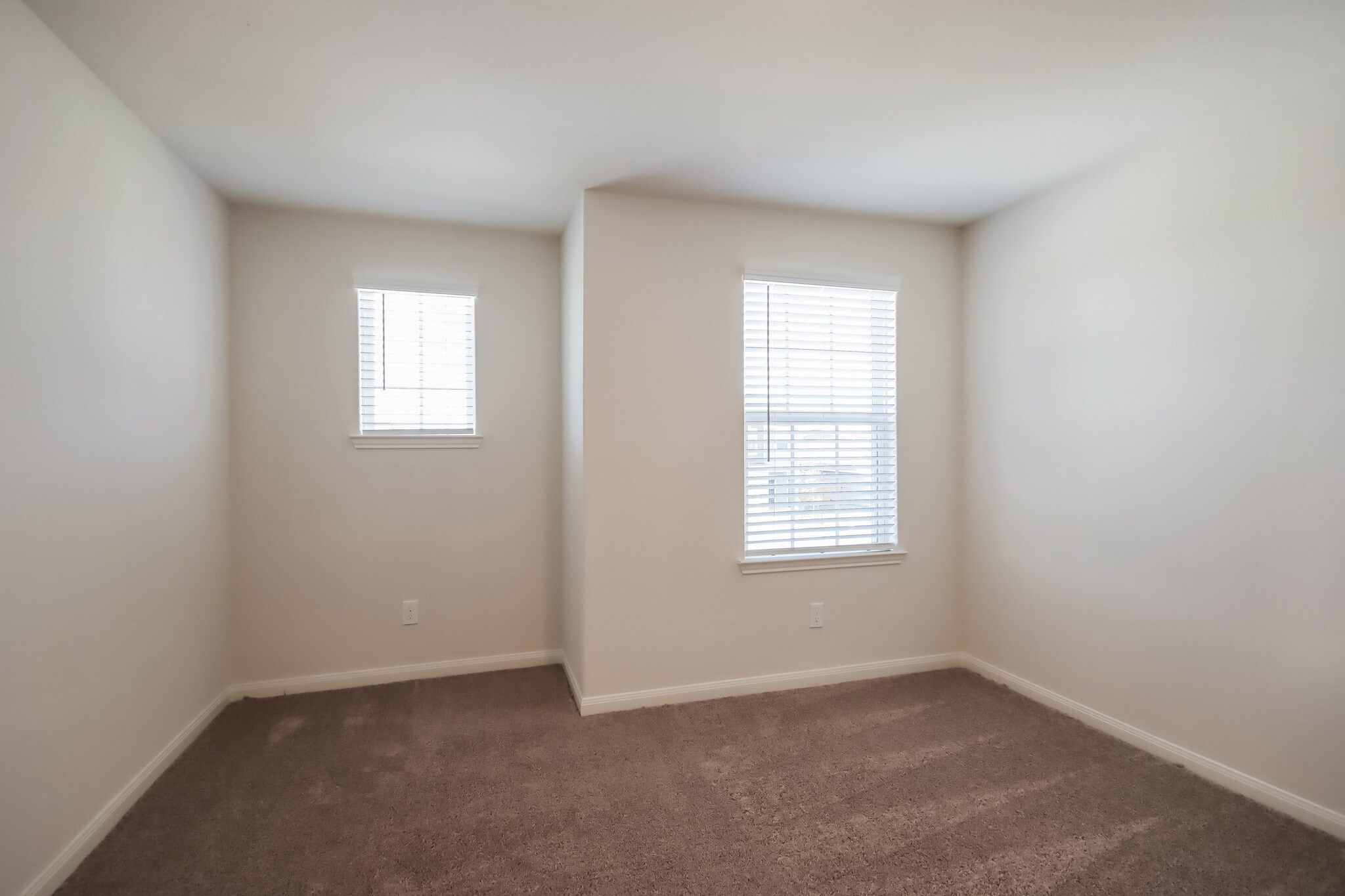 Building Photo - 8414 Bermuda Blue Rd