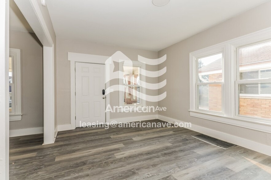 Building Photo - 1653 Huffman Ave