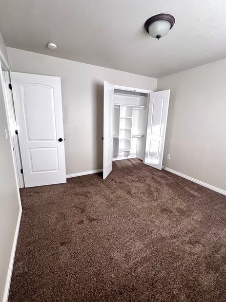 Building Photo - 2526 Dalton Dr