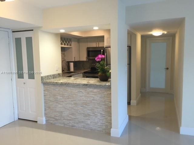 Building Photo - 2715 Tigertail Ave