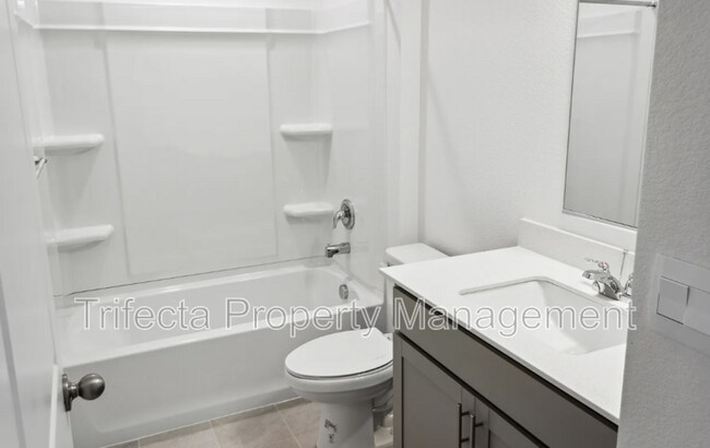Building Photo - 628 Thoroughbred Ln