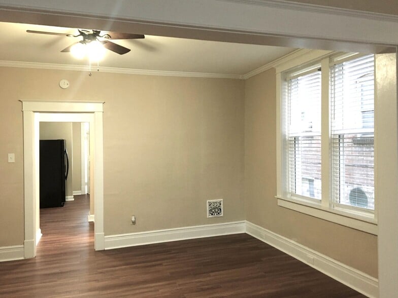 Building Photo - 4924 Itaska St