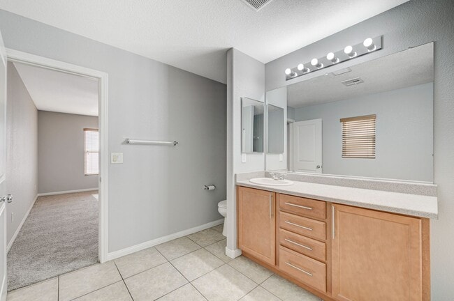 Building Photo - 5593 Markley Ave