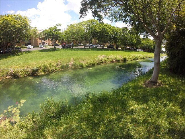 Building Photo - 12322 SW 148th Terrace