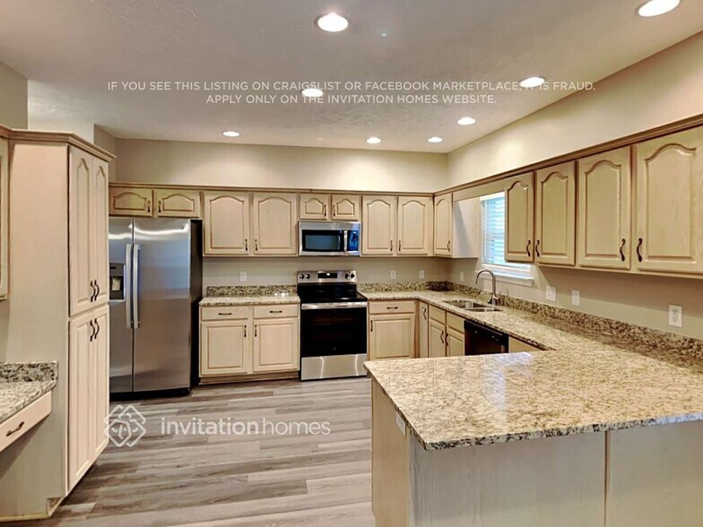 Building Photo - 6975 Calderwood Dr