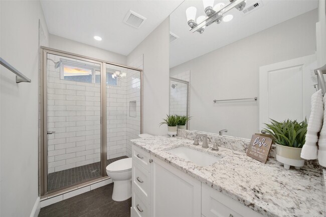 Building Photo - 20730 Windrose Bend Dr