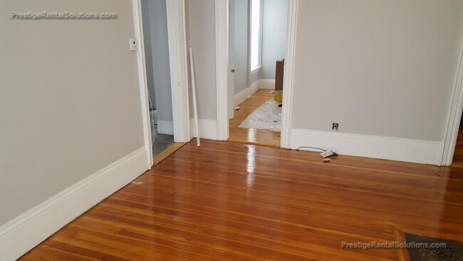 Building Photo - 16 Central Ave