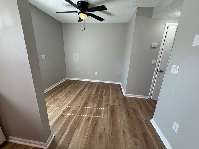 Building Photo - 940 Glenn Unit 503