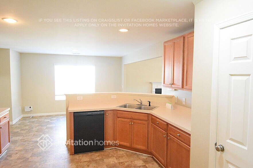 Building Photo - 349 Victory Ln
