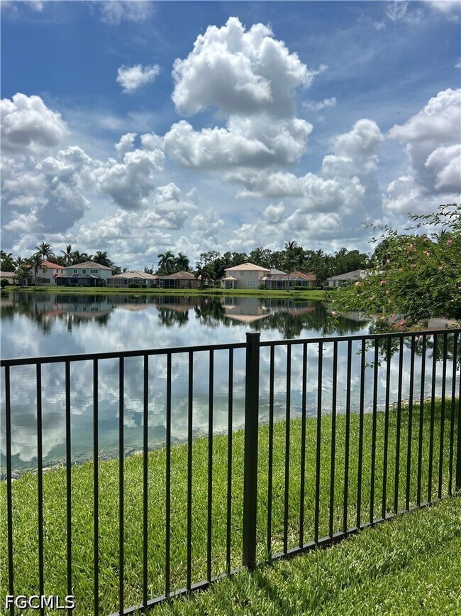 Building Photo - 14354 Reflection Lakes Dr