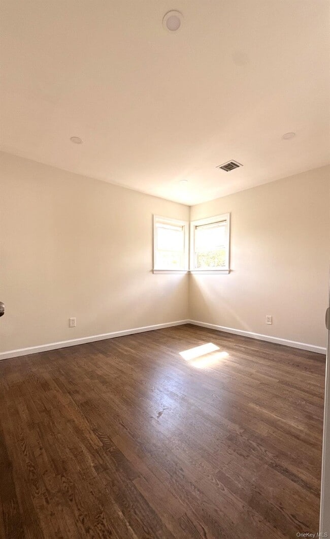 Building Photo - 238 Nassau Blvd