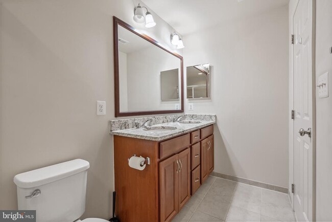 Building Photo - 22569 Norwalk Square