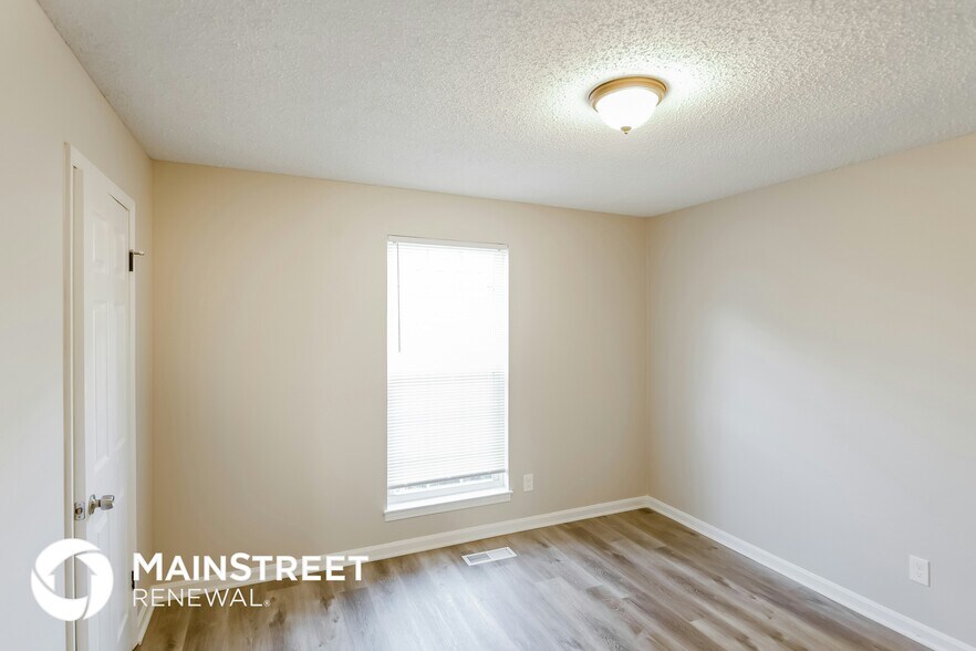 Building Photo - 602 Greenbriar Rd