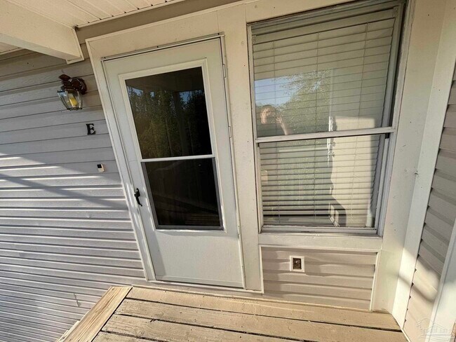 Building Photo - 1271 Redwood Ln