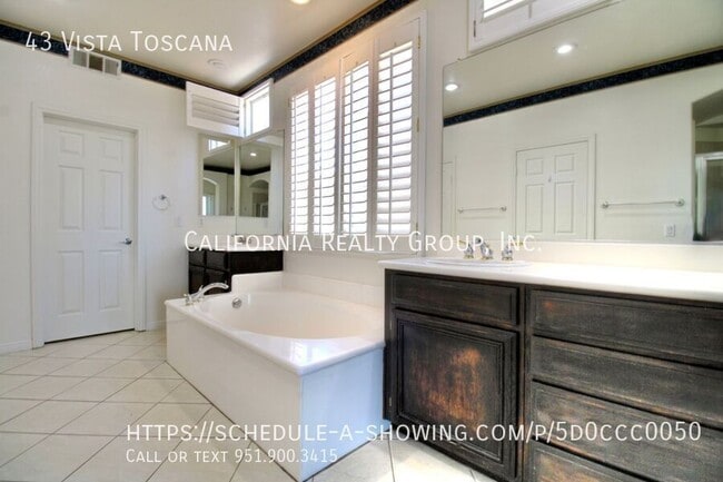 Building Photo - 43 Vista Toscana