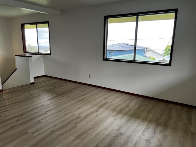 Building Photo - 25-209-209 Hana St