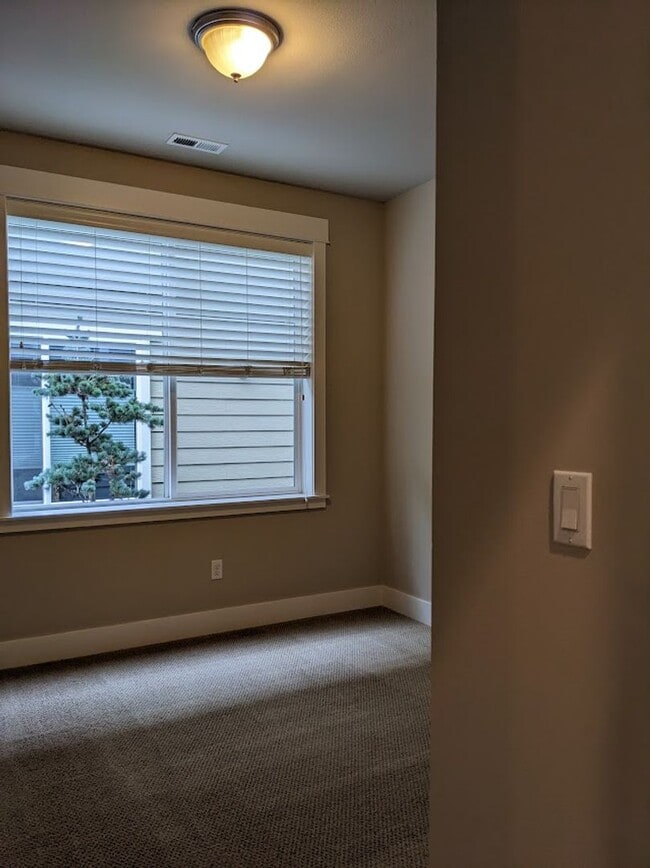 Building Photo - Timber Creek 4 Bedroom Home