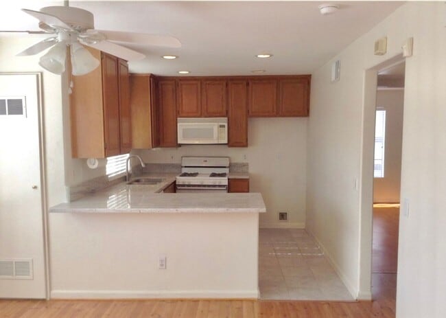 Building Photo - Beautiful 2 bedroom 2 bath Home!!!!