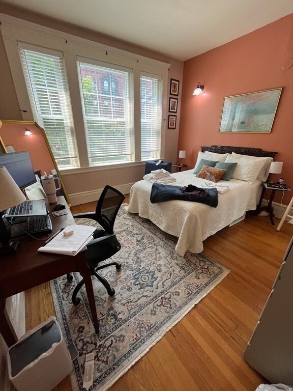 Building Photo - 521 Beacon St