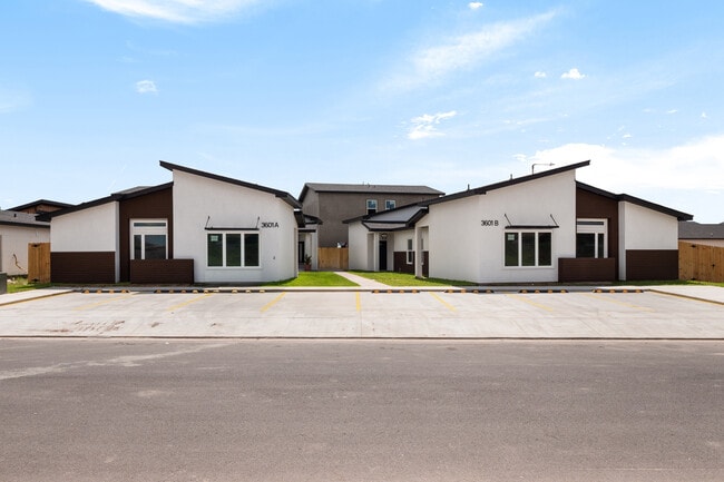 Full Property View - 3601 Hidalgo Cir
