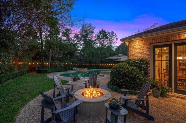 Building Photo - 43 S Longsford Cir
