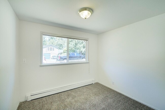 Building Photo - 3Bd/1.75Ba Edmonds House