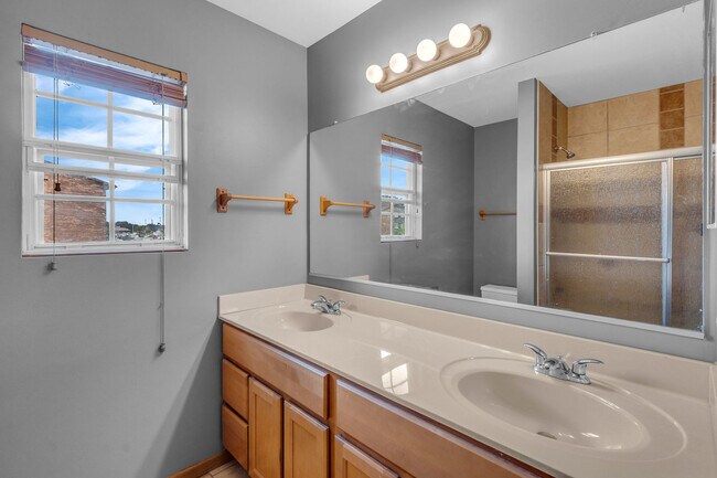 Building Photo - 2S601 River Oaks Dr