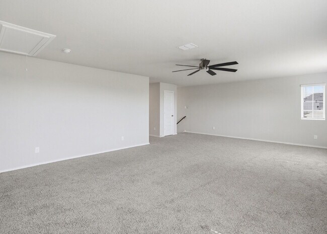 Building Photo - Spacious 4 Bedroom Home with Game Room and Flex Space!