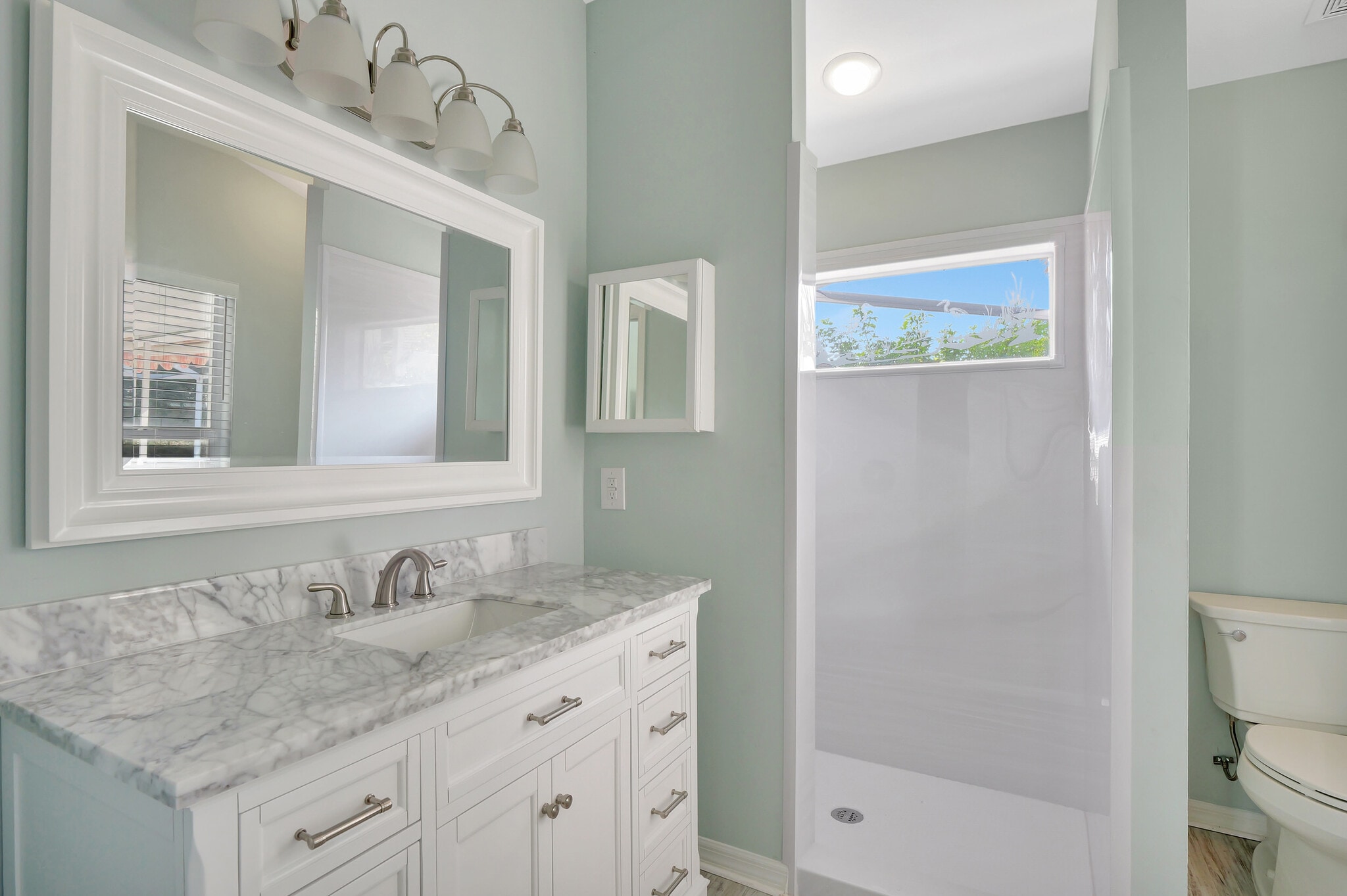 Building Photo - 22076 Seashore Cir