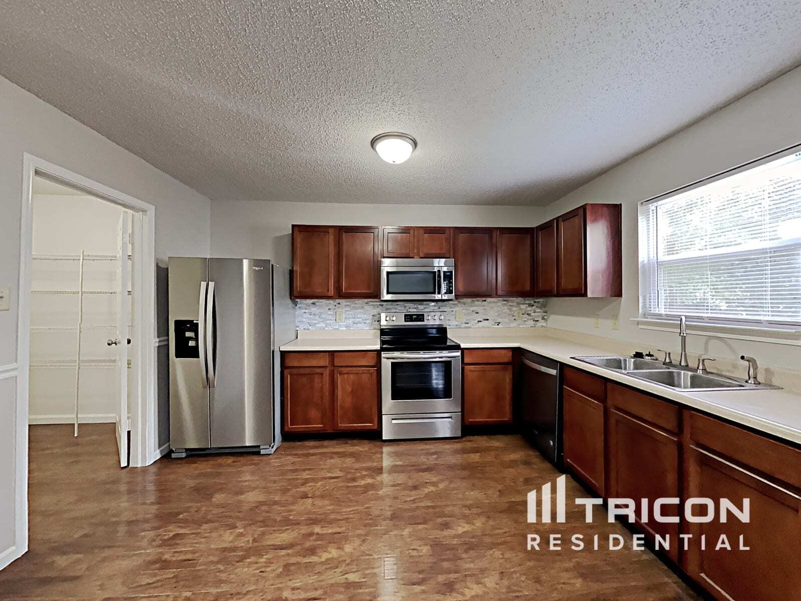 Building Photo - 13452 N Carwood Ct