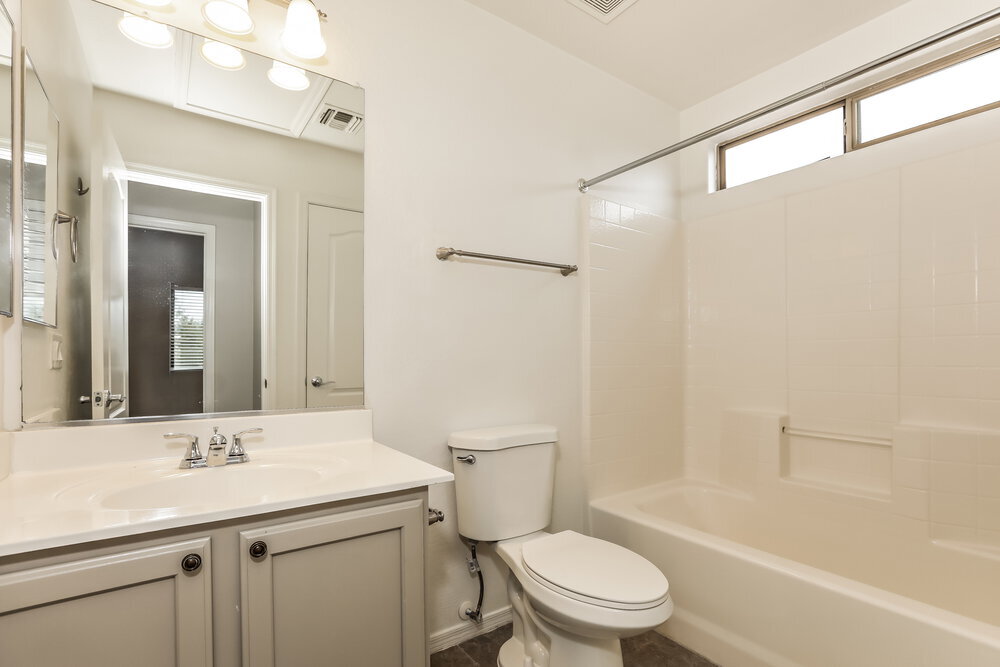 Building Photo - 9913 E Emelita Ave