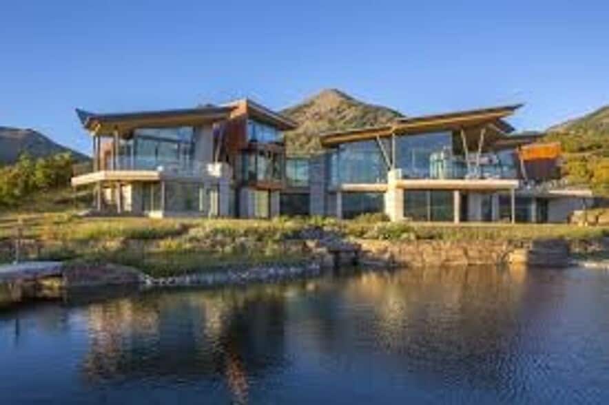 Building Photo - 2084 Clermont St