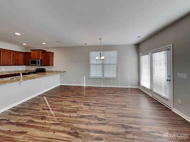 Building Photo - 15 Attucks Ct