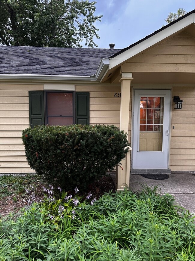 Building Photo - Rutledge Home