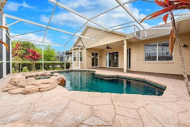 Building Photo - 2415 Raven Croft Ct