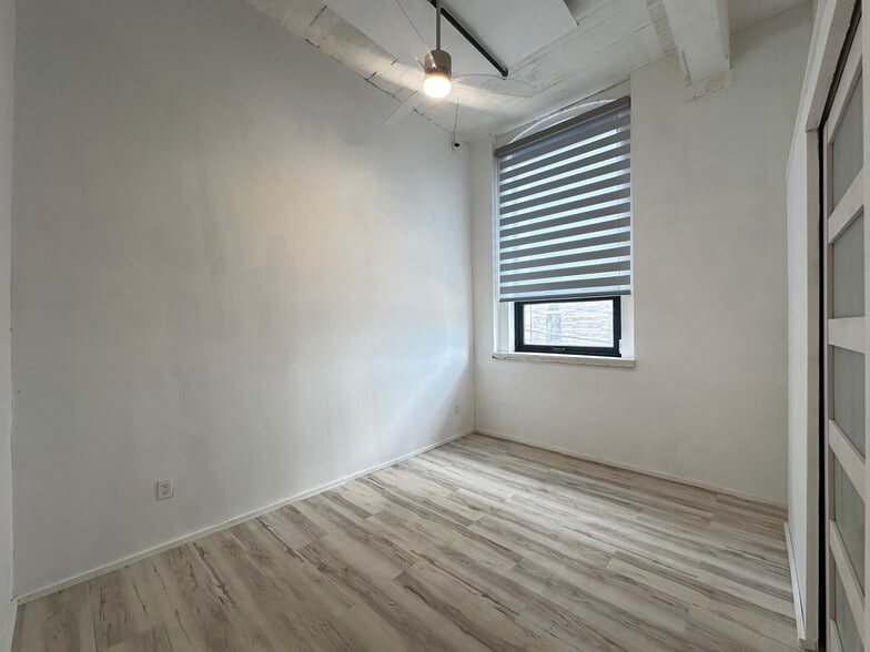 Building Photo - 109 Summer St