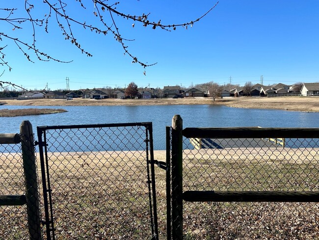 Building Photo - 4 bedroom home in Owasso Schools