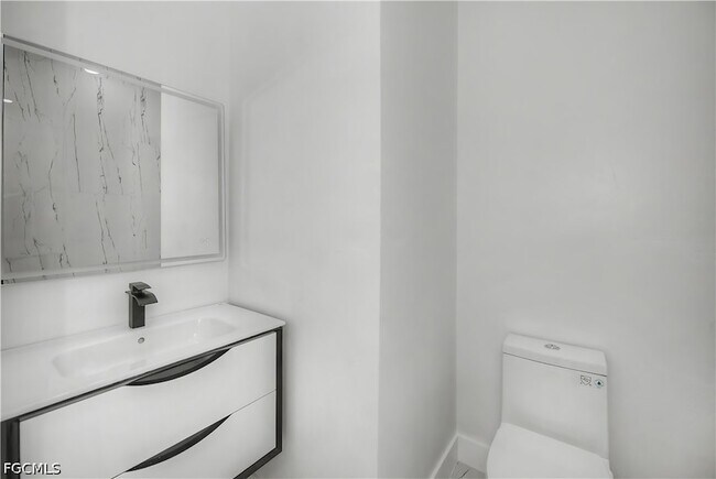 Building Photo - 3123 69th St W