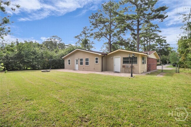 Building Photo - 332 Woodley Rd