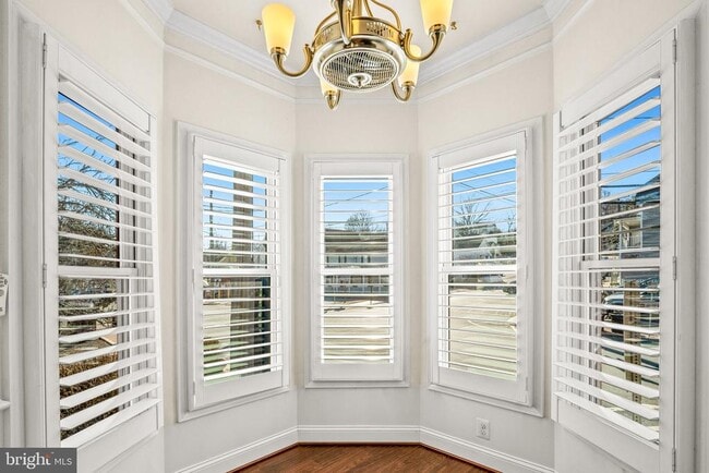 Building Photo - 211 Mill St