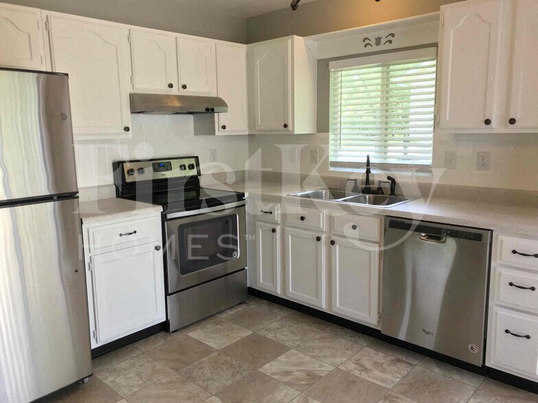 Building Photo - 66 Chip Dr