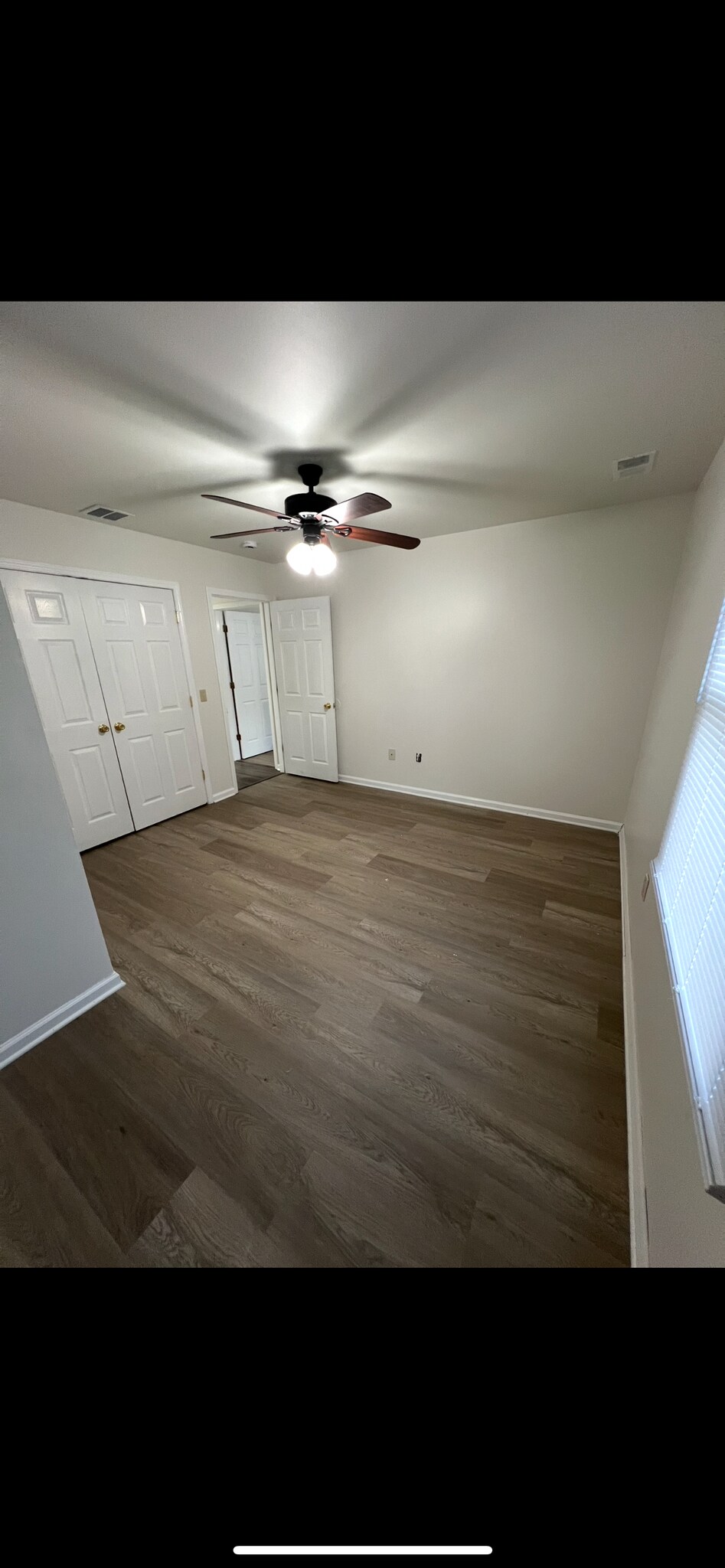 Building Photo - 150B Bay Shore Dr