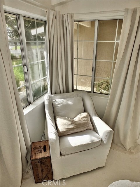 Building Photo - 220 Loyola Rd