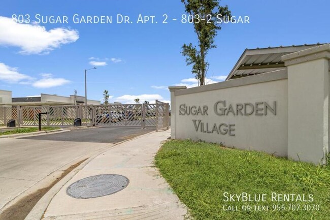 Building Photo - 803 Sugar Gdn Dr