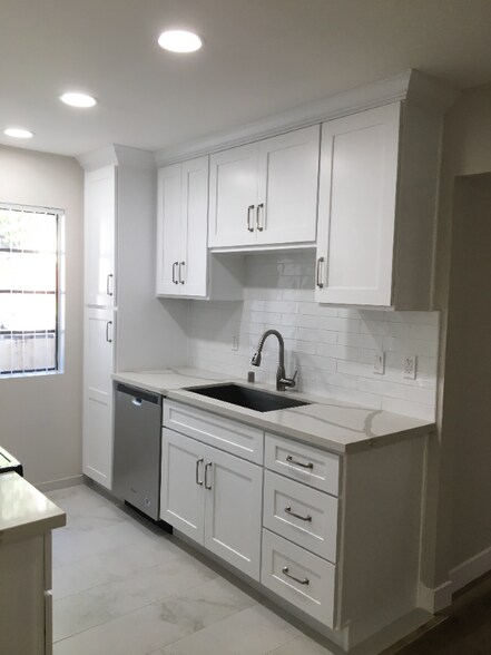 Primary Photo - 626 E Verdugo Ave