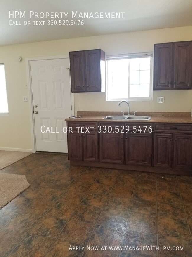 Building Photo - 2381 Newton-