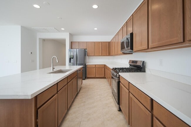 Building Photo - 14844 S 179th Ave